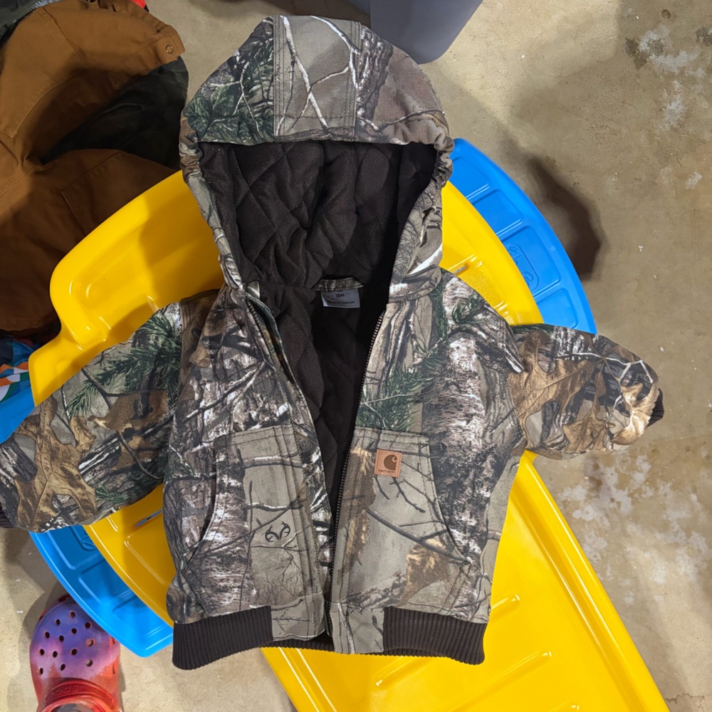 Carhartt Realtree Camo Hooded Jacket with Black Trim